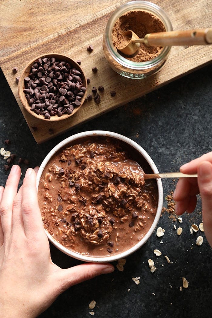 chocolate chai vegan overnight oats in a bowl