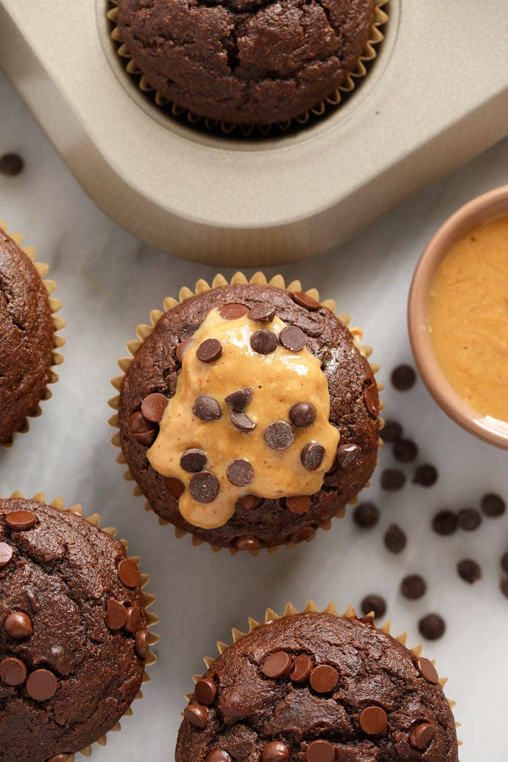 muffins with pb and chocolate chips