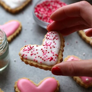 frosted gluten free sugar cookies