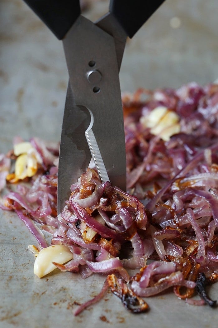 Ever wonder how to make delicious, flavorful caramelized onions? This tutorial will take out all of the hard work by showing you how to make caramelized onions in the oven! 