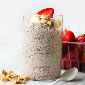 overnight oats in a jar