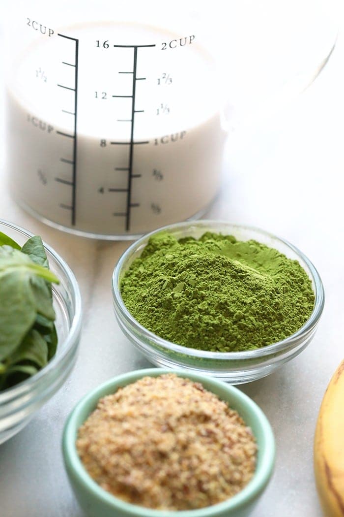 ingredients for the matcha smootie