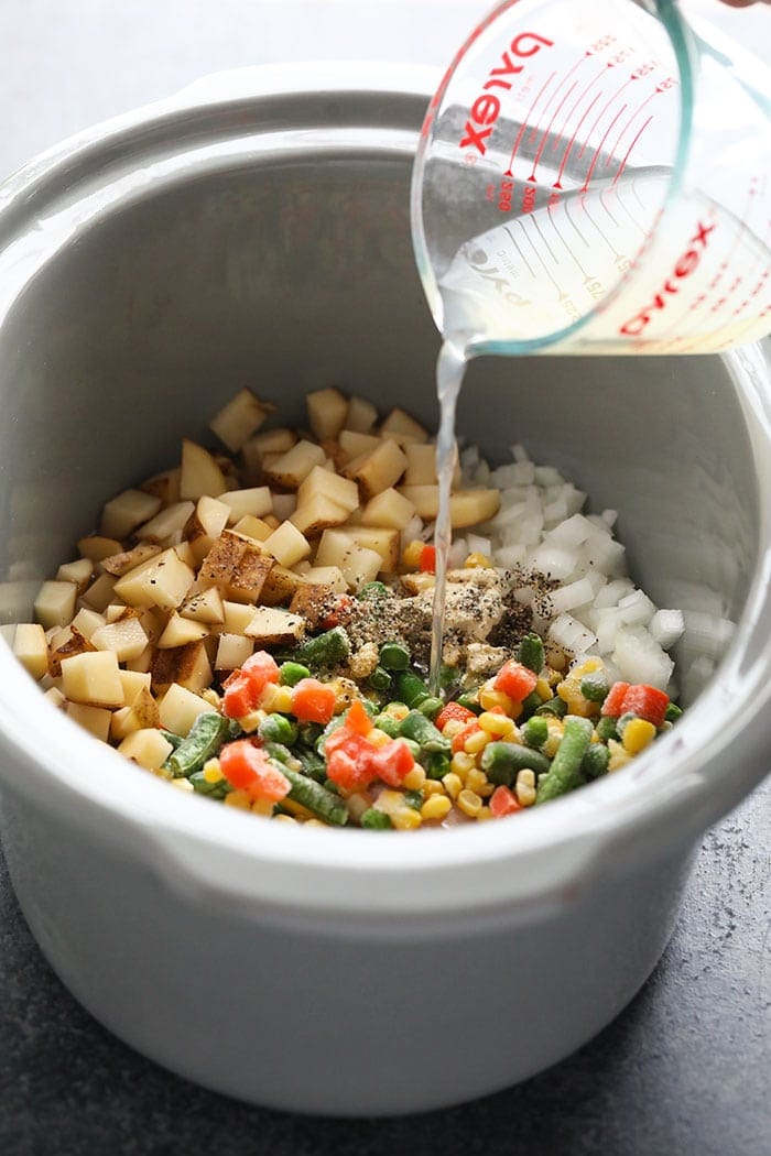 Slow cooker chicken pot pie soup ingredients.