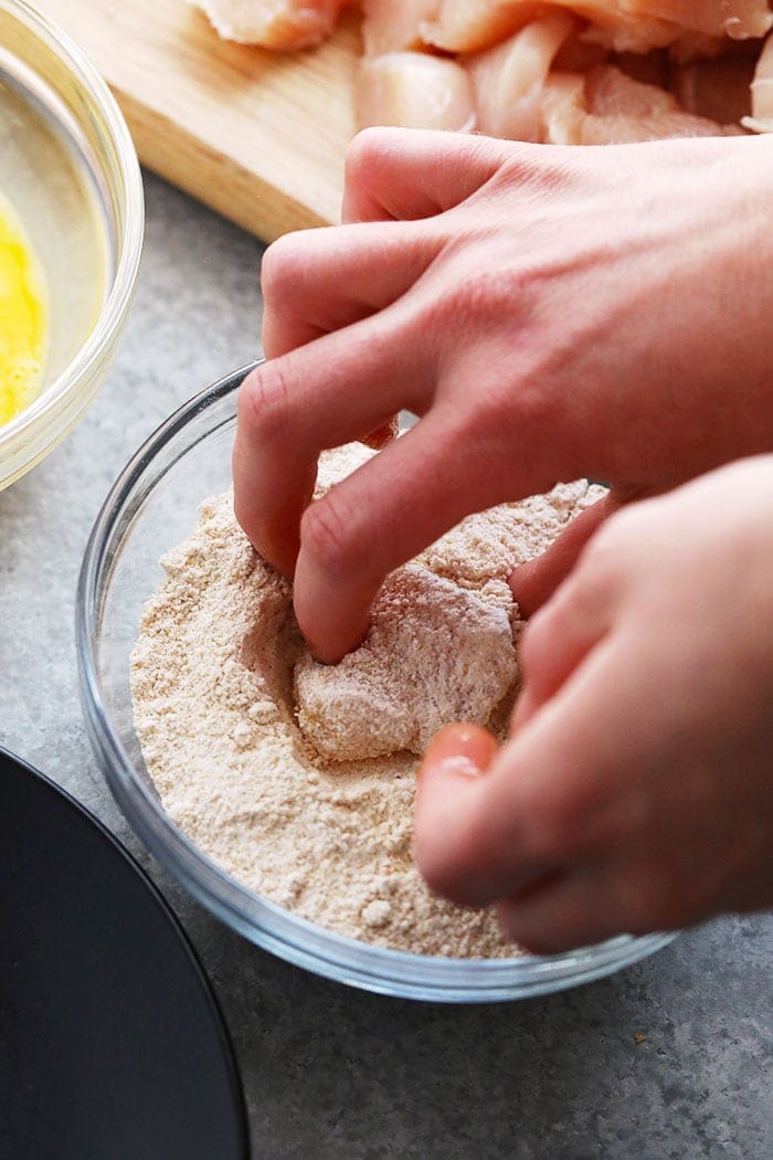 Chicken in flour