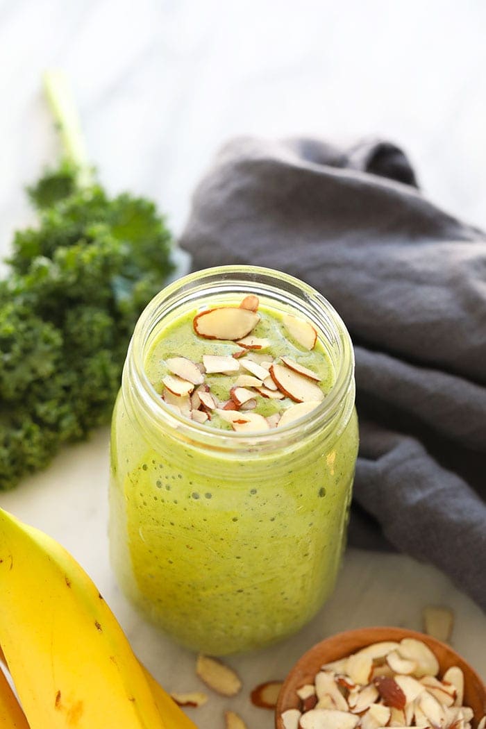 kale smoothie in a mason jar.