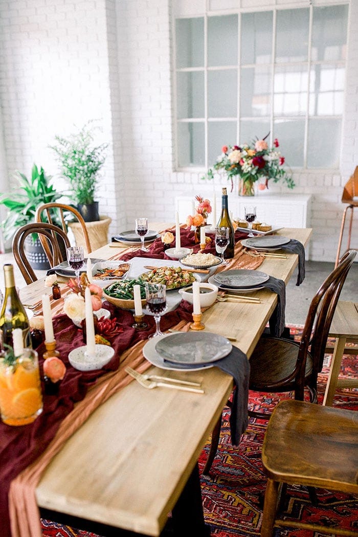 Friendsgiving table idea