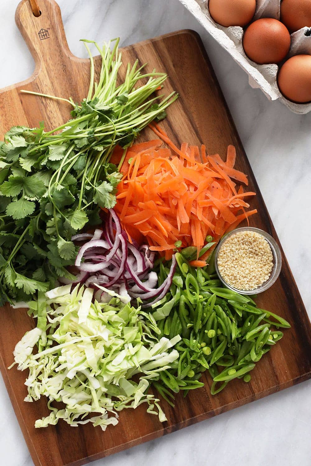 egg roll in a bowl recipe ingredients chopped on a cutting board