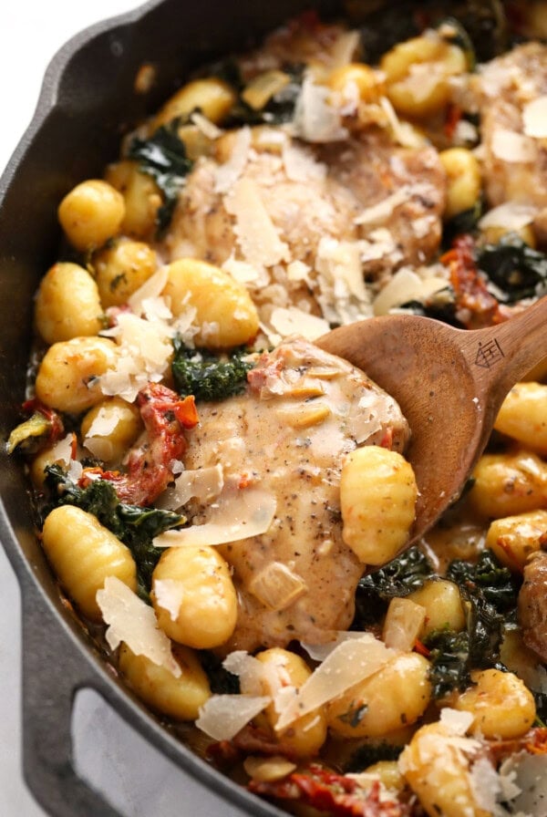 tuscan creamy chicken and gnocchi