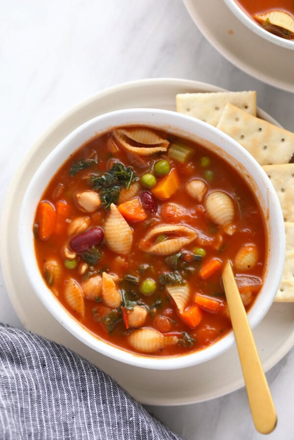 A bowl of minestrone soup.