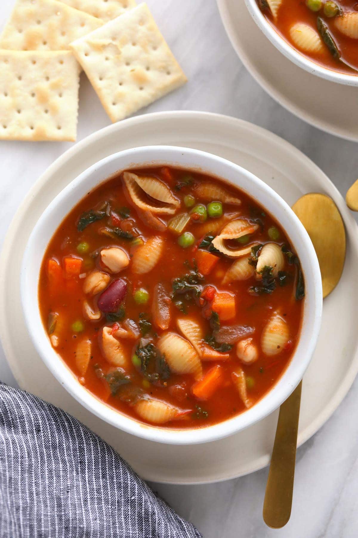 A bowl of minestrone soup.