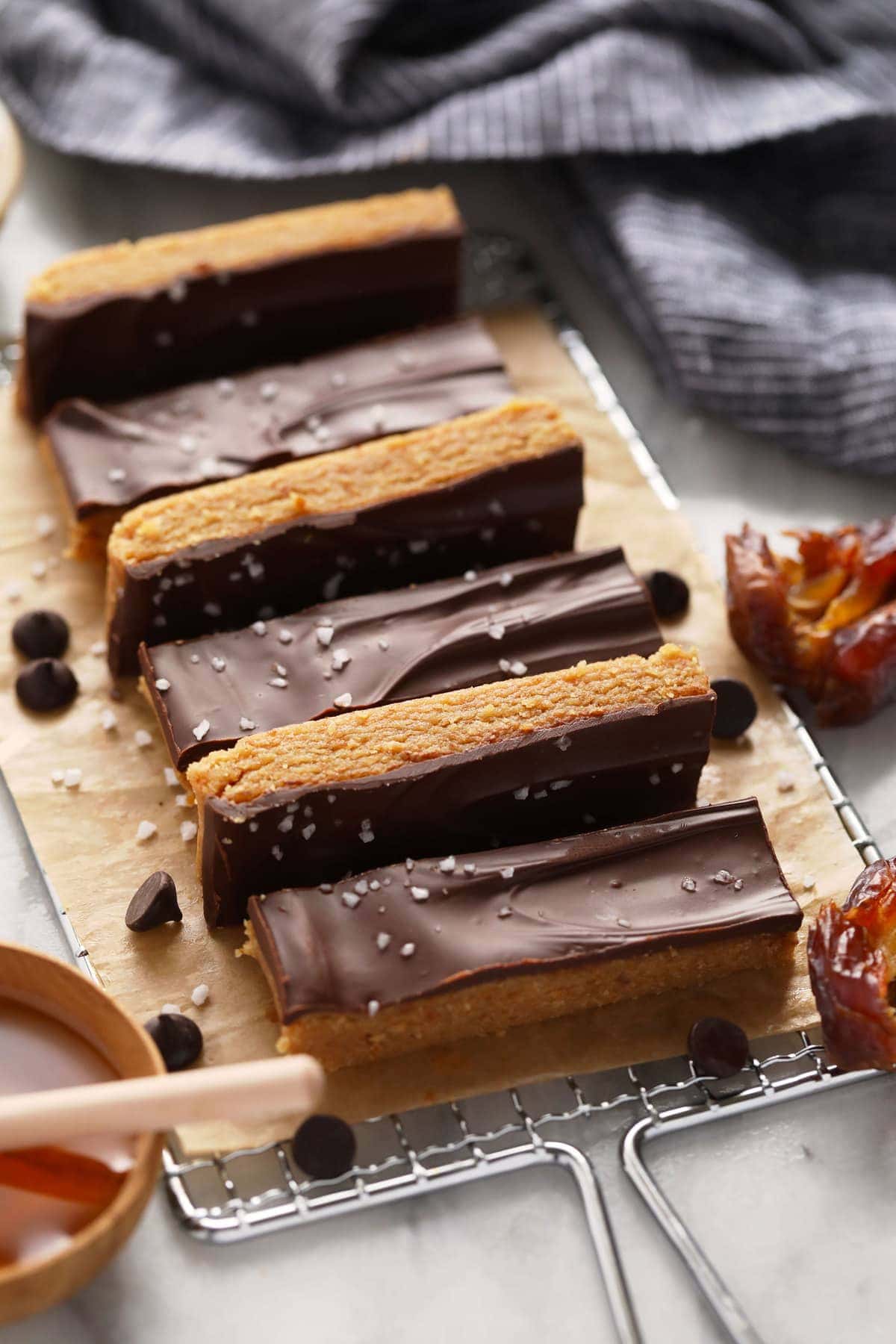 protein bars sliced