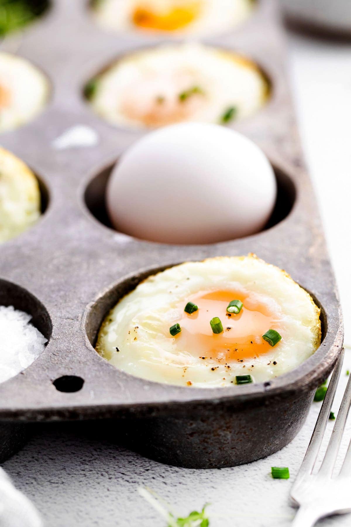 baked eggs in muffin tin