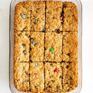 bars in baking dish.