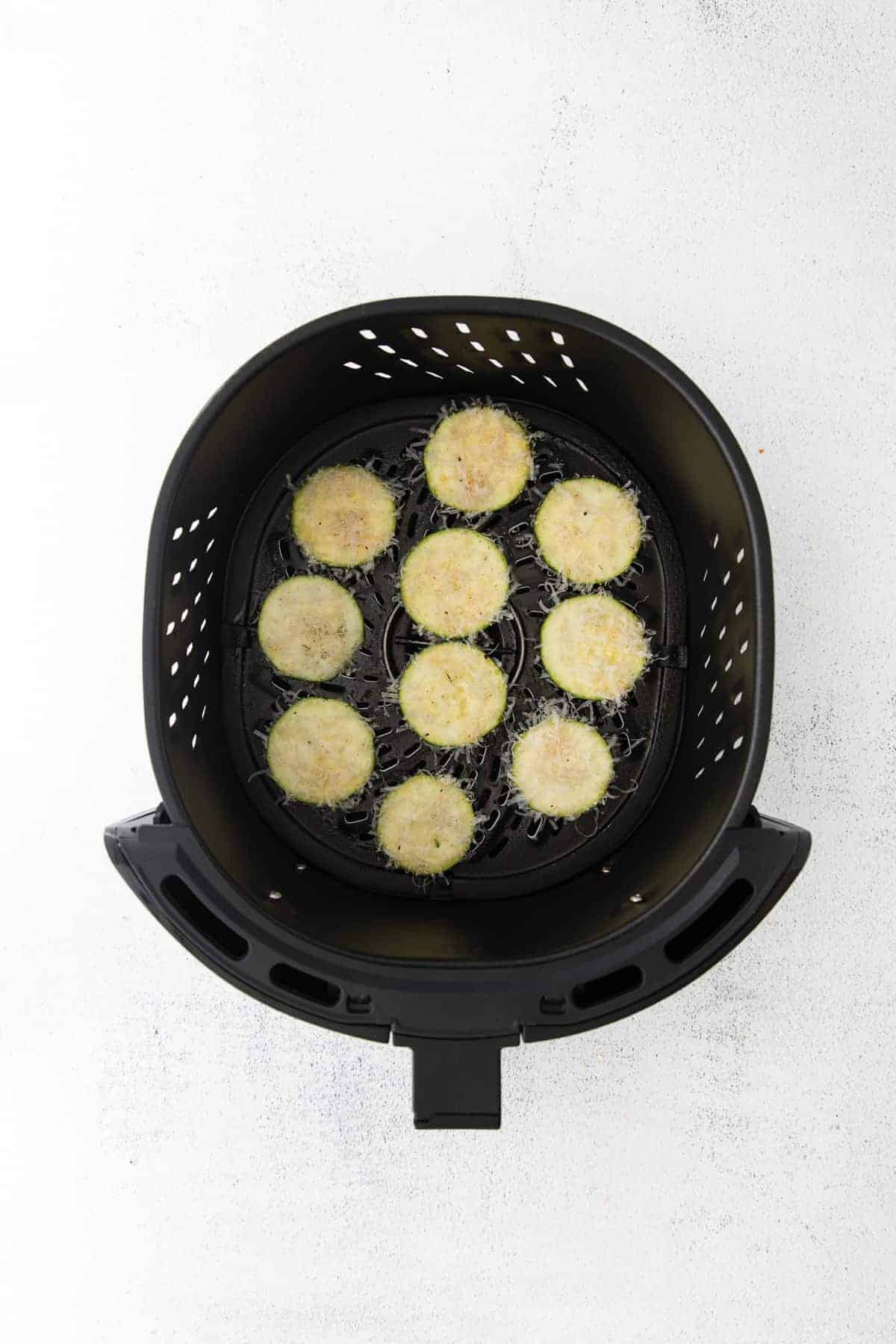 zucchini slices in the air fryer.