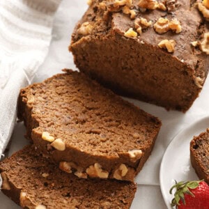 sliced banana bread