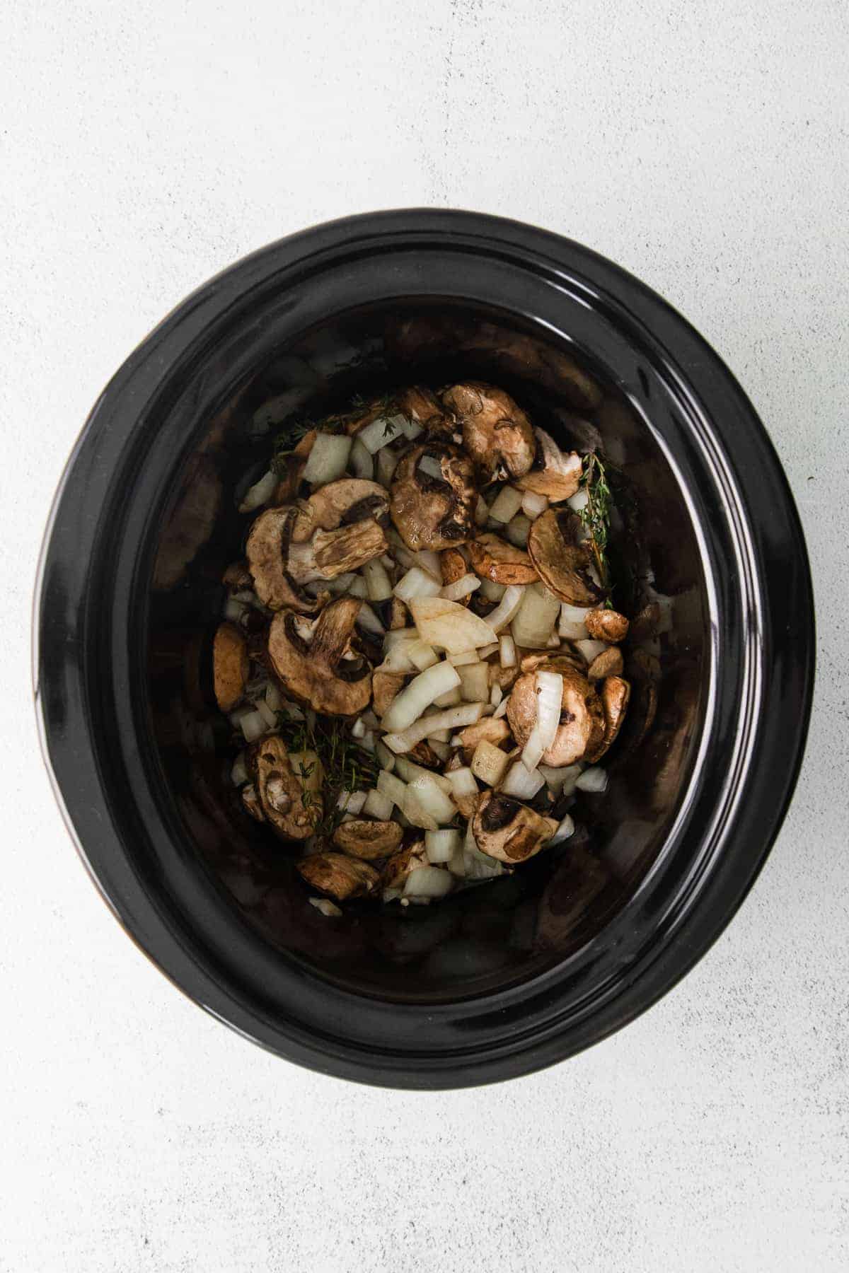 veggies in a slow cooker for slow cooker beef stroganoff 