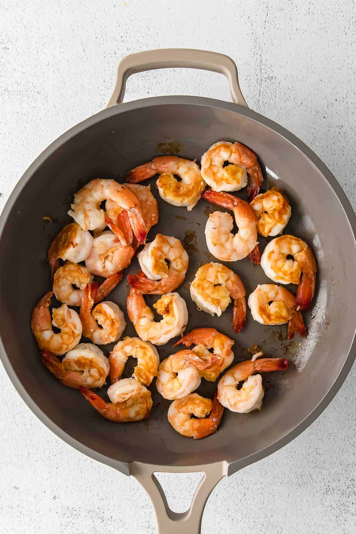 Shrimp in a pan. 