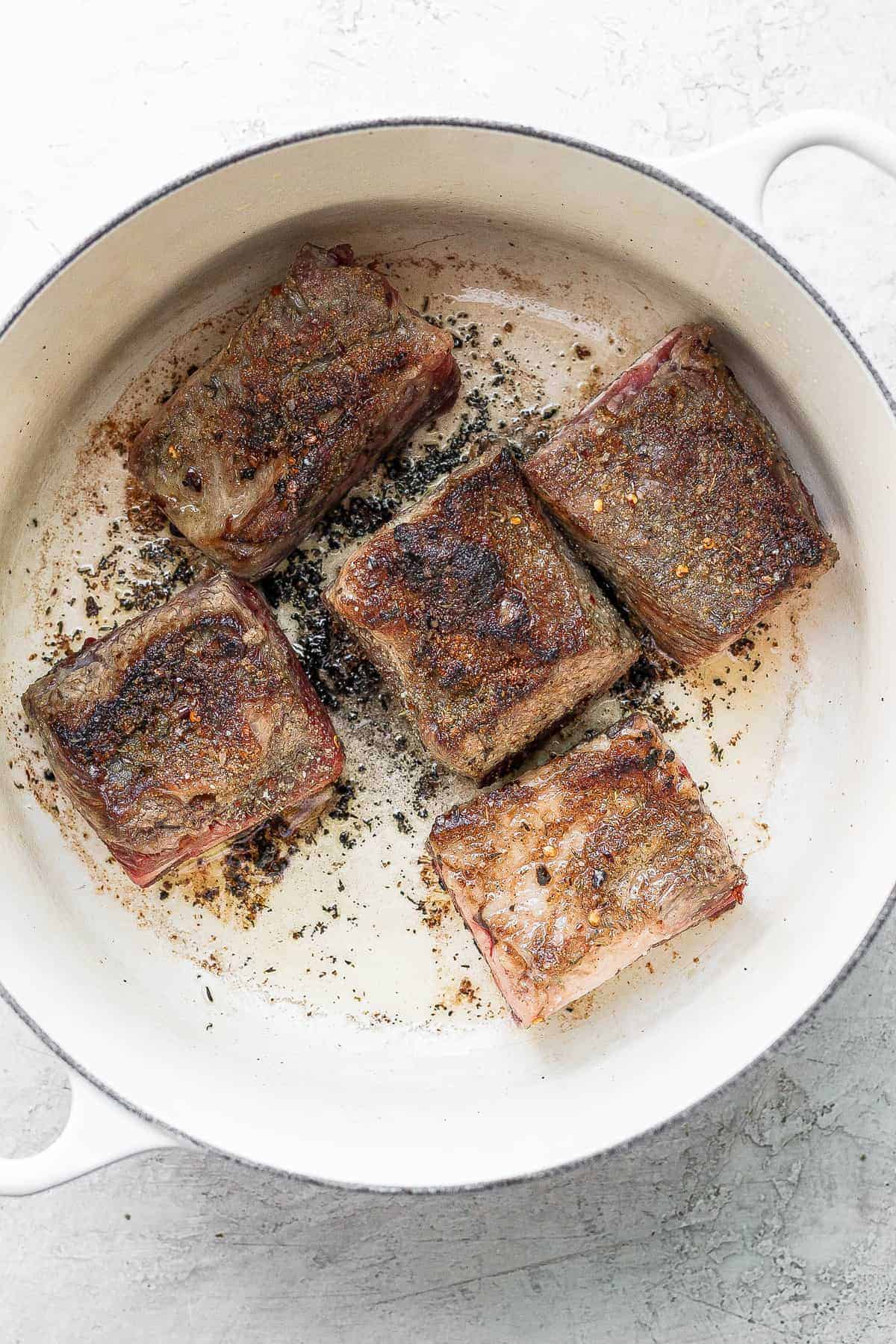 Short ribs in a dutch oven