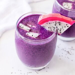 dragon-fruit-smoothie-4-of-10.jpg