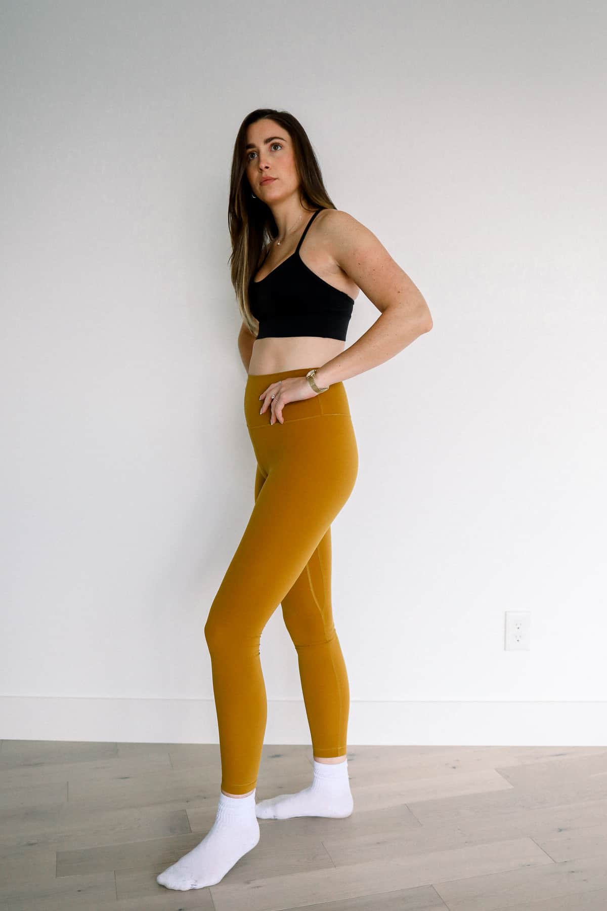 Woman wearing lululemon leggings.