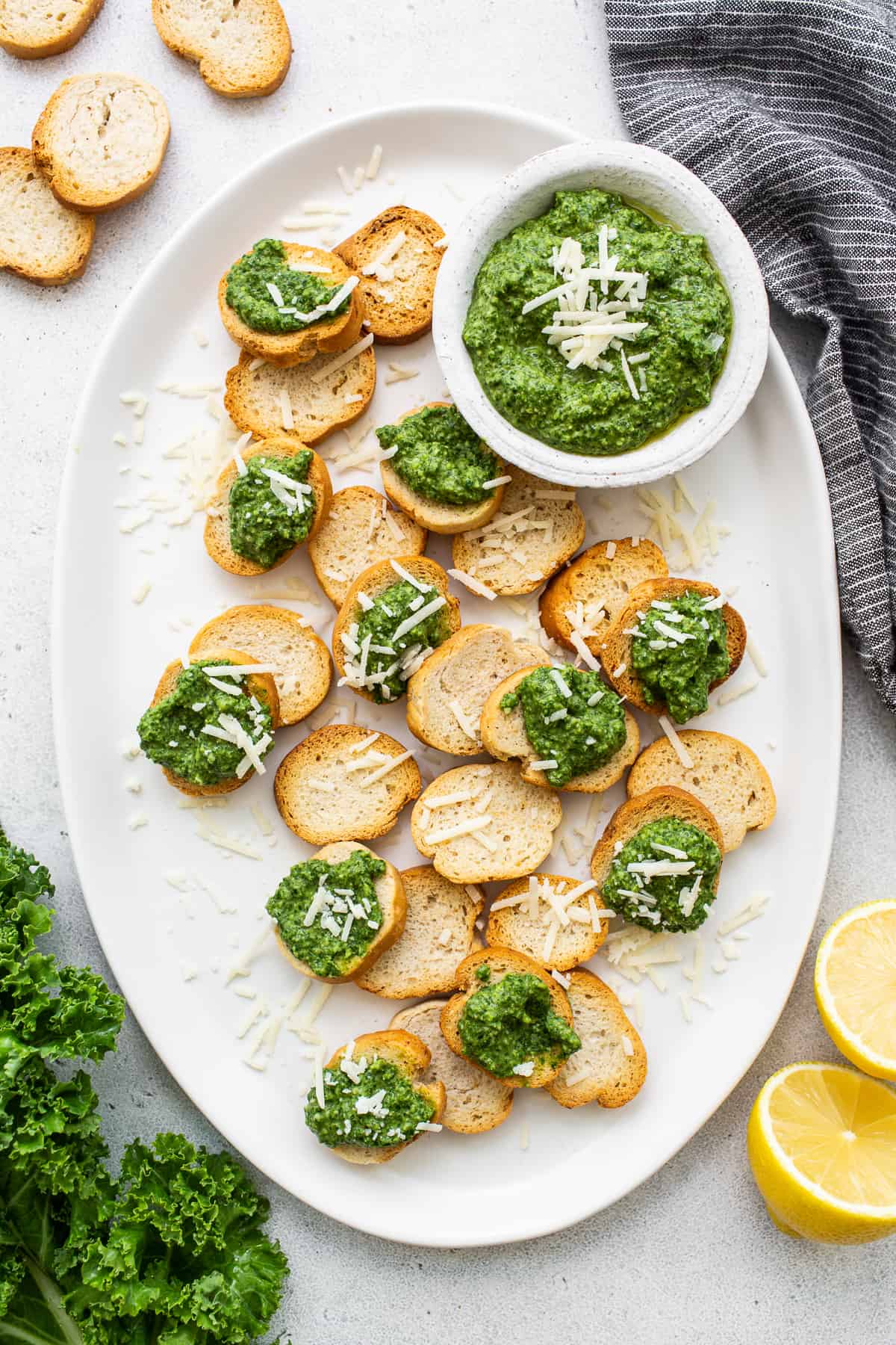 Kale pesto on crostini.